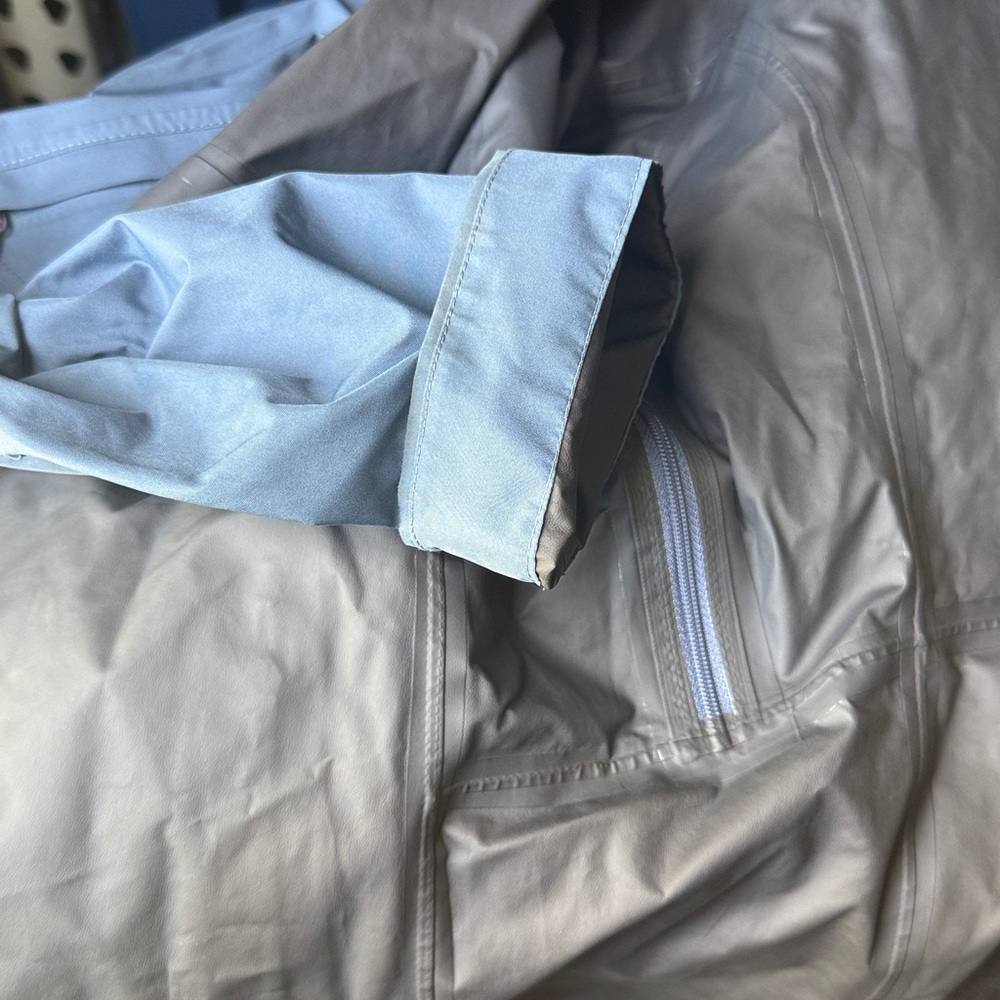 Mammut Lightweight Hard Shell - image 8